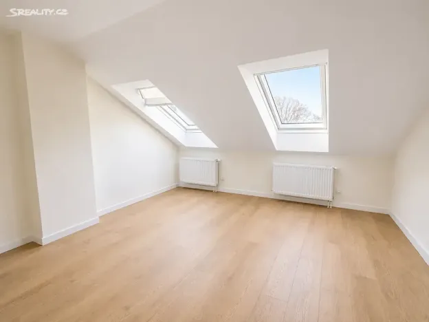 Pronájem bytu 4+kk, Praha - Holešovice, Kamenická, 85 m2