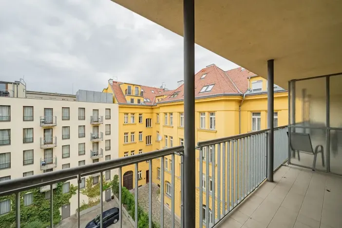 Pronájem bytu 4+1, Praha - Smíchov, Štefánikova, 147 m2
