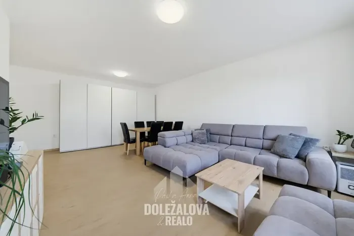 Pronájem bytu 2+kk, Jihlava, Mrštíkova, 60 m2