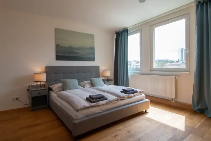 Pronájem bytu 1+kk, Praha - Vinohrady, Perucká, 27 m2