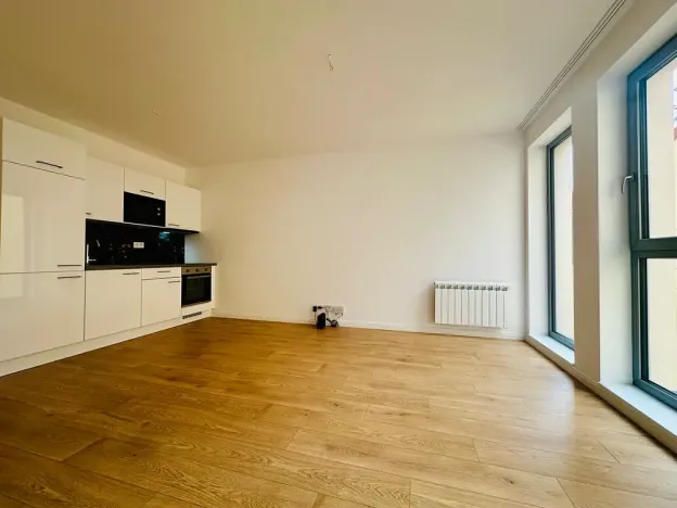Pronájem bytu 2+kk, Praha - Vinohrady, Varšavská, 56 m2
