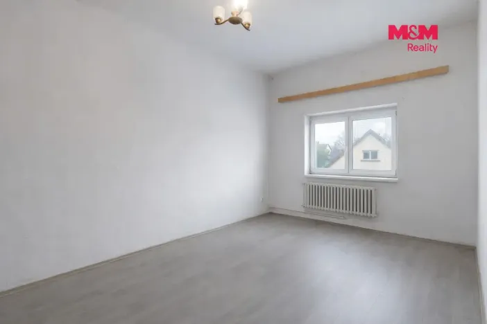 Prodej obchodního prostoru, Paskov, Náměstí, 205 m2