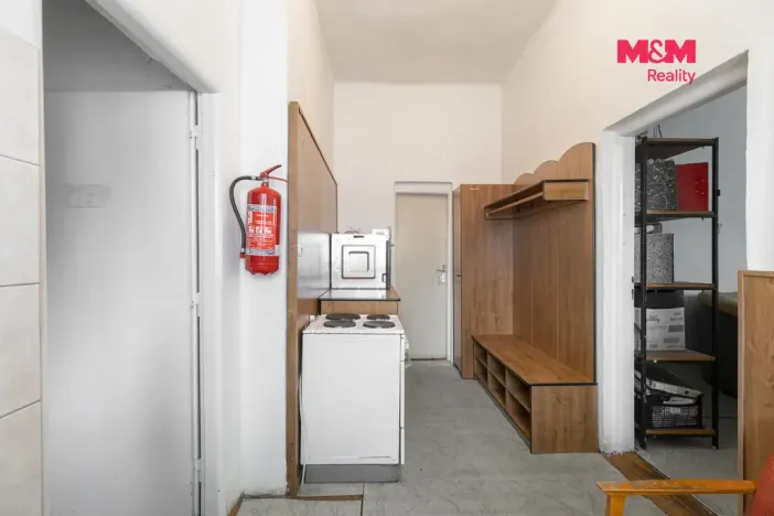Prodej obchodního prostoru, Paskov, Náměstí, 205 m2