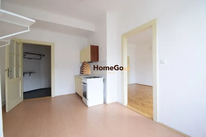 Pronájem bytu 2+kk, Praha - Nusle, Žateckých, 45 m2