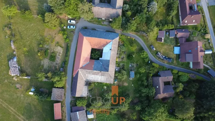 Prodej rodinného domu, Korouhev, 300 m2