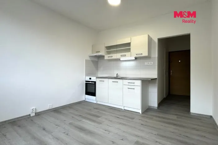 Pronájem bytu 1+1, Ústí nad Labem - Všebořice, Zahradní, 33 m2