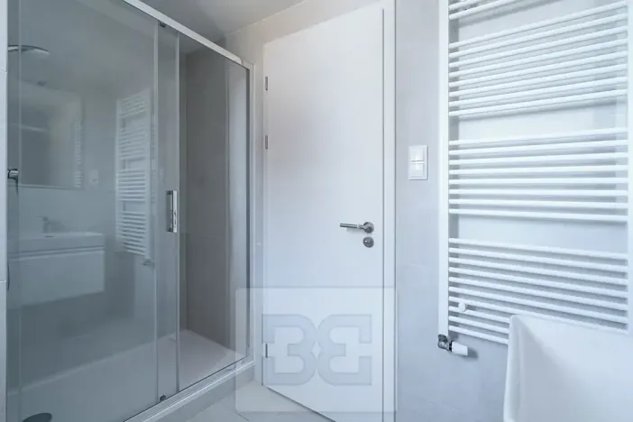 Pronájem bytu 1+kk, Praha - Vysočany, Poděbradská, 32 m2