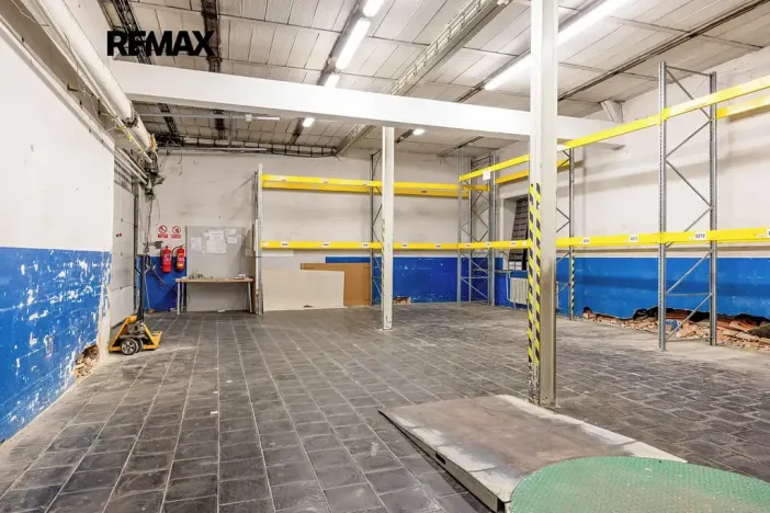Pronájem skladu, Rudná, Masarykova, 1270 m2