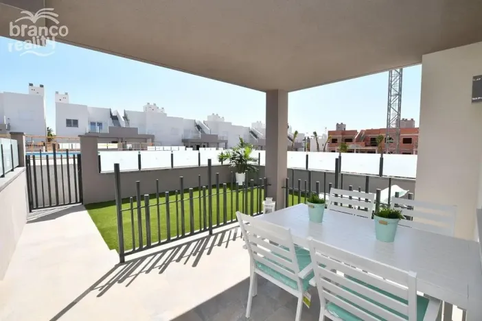 Prodej rodinného domu, San Miguel de Salinas, Alicante, Španělsko, 75 m2