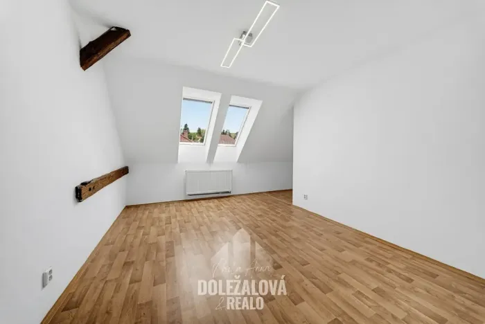 Pronájem bytu 2+1, Luka nad Jihlavou, nám. 9. května, 68 m2