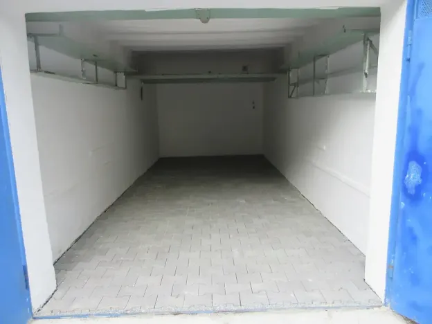 Pronájem garáže, Brno, Kneslova, 19 m2