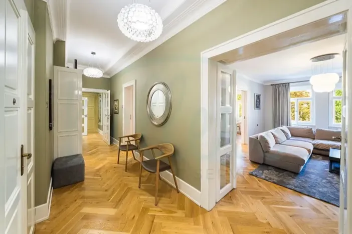 Pronájem bytu 3+1, Praha - Vinohrady, Lužická, 120 m2