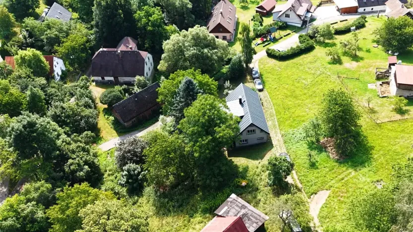 Prodej rodinného domu, Roztoky u Semil, 346 m2