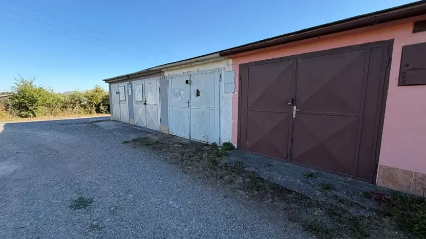 Prodej garáže, Tišnov, 18 m2