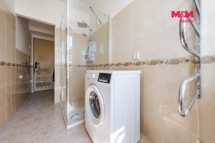 Prodej rodinného domu, Rataje nad Sázavou - Mirošovice, 210 m2