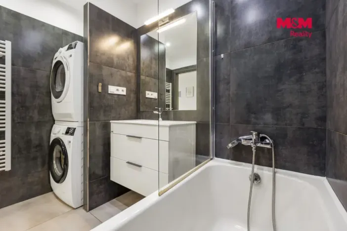 Prodej bytu 3+kk, Králův Dvůr, Pod Hájem, 76 m2