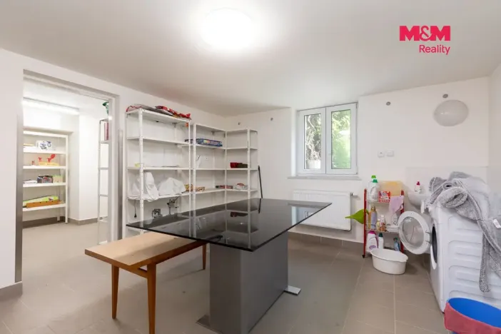 Prodej rodinného domu, Kravaře, Náměstí, 180 m2