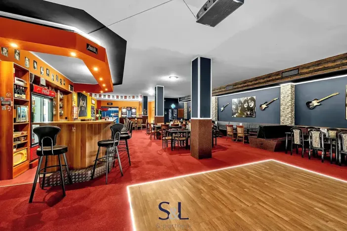 Pronájem restaurace, Česká Lípa, Jindřicha z Lipé, 290 m2