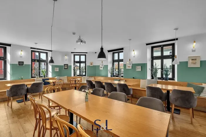 Pronájem restaurace, Osečná, Svatovítské náměstí, 183 m2