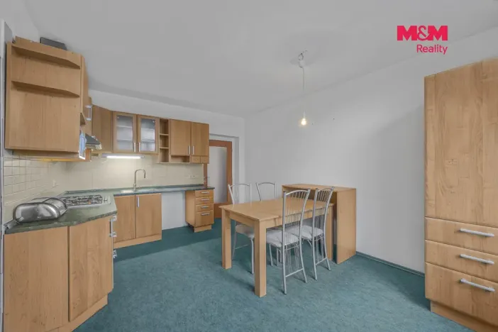 Prodej bytu 3+1, Jaroměř - Pražské Předměstí, Husova, 120 m2