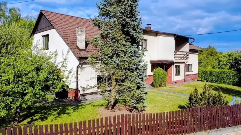 Prodej rodinného domu, Bílovec, 385 m2