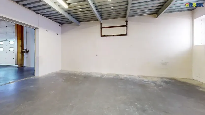 Pronájem skladu, Hradec Králové, Akademika Bedrny, 2586 m2