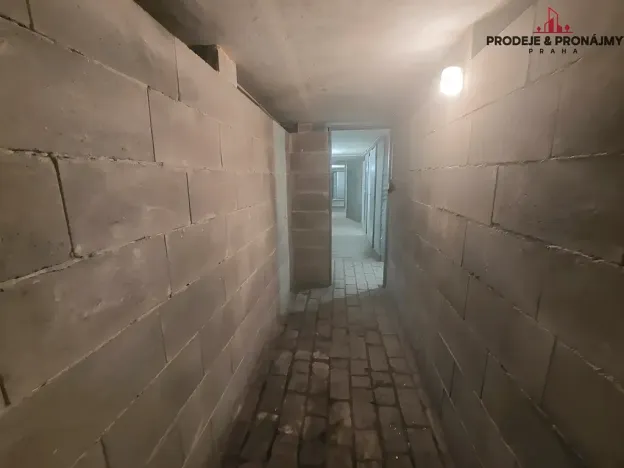 Pronájem - jiné, Praha - Holešovice, Tovární, 5 m2