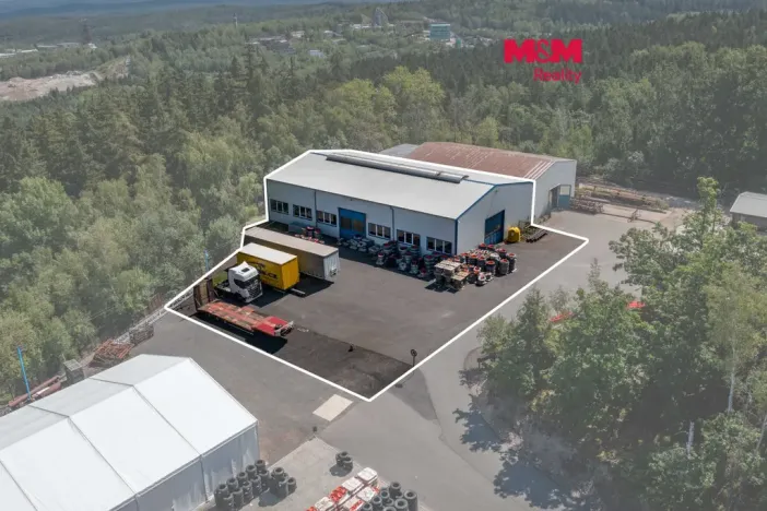 Pronájem výrobních prostor, Dubno, 594 m2
