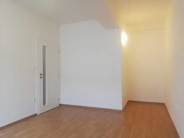 Pronájem bytu 2+kk, Praha - Vršovice, Karpatská, 49 m2