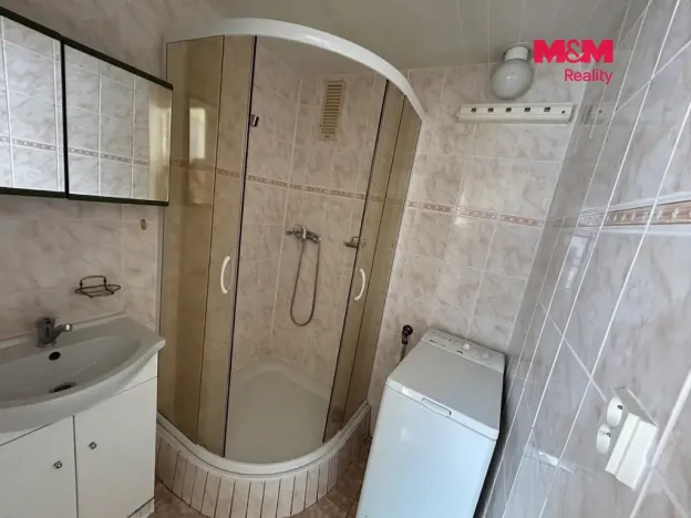 Pronájem bytu 2+1, Žatec, U Jezu, 65 m2