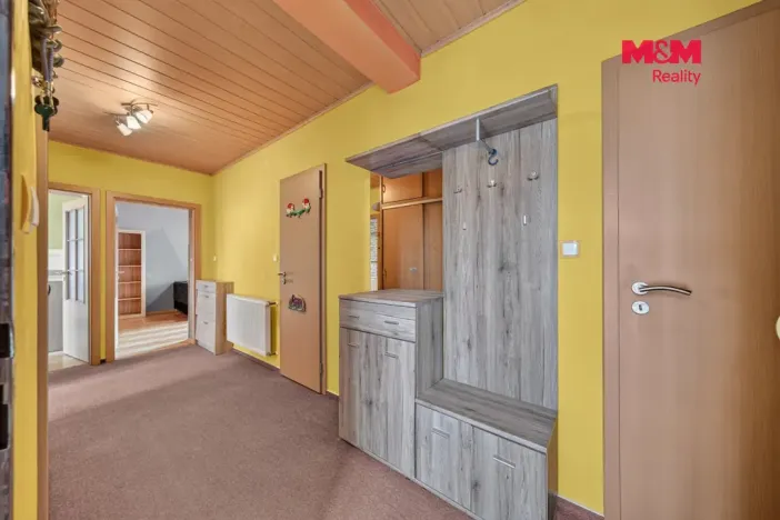 Prodej bytu 3+1, Krahulčí, 84 m2