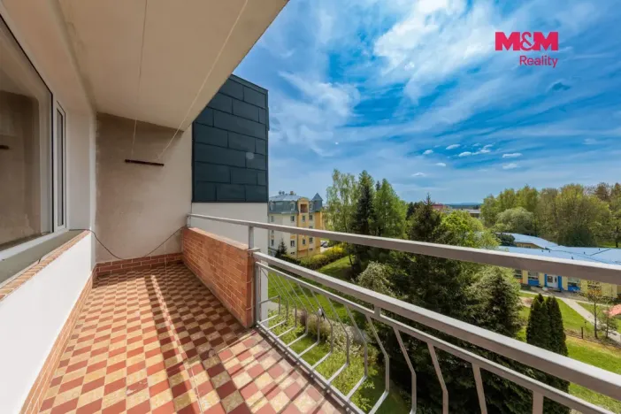 Prodej bytu 3+1, Mariánské Lázně, Stavbařů, 100 m2