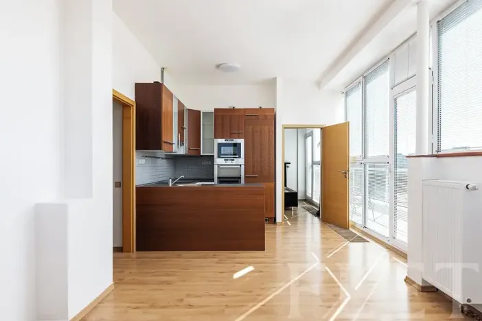 Pronájem bytu 2+kk, Praha - Strašnice, V Rybníčkách, 47 m2
