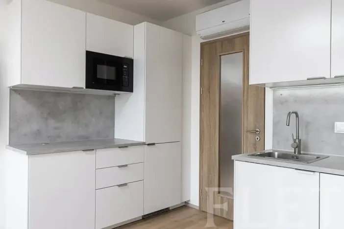 Pronájem bytu 1+kk, Praha - Háje, Výstavní, 33 m2