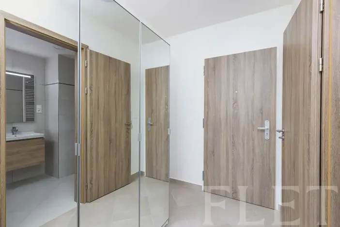 Pronájem bytu 1+kk, Praha - Háje, Výstavní, 33 m2