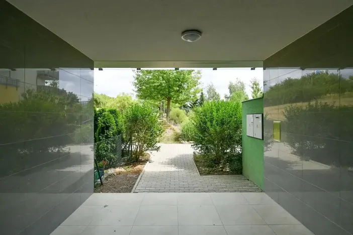 Pronájem bytu 1+kk, Praha - Řeporyje, Kakosova, 42 m2