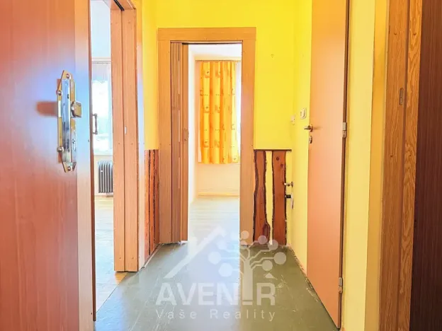 Prodej bytu 1+1, Hostinné, Sídliště, 36 m2