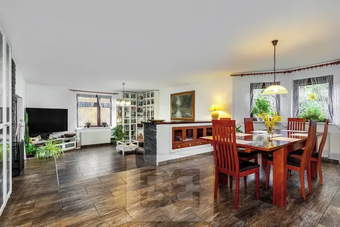 Prodej rodinného domu, Králův Dvůr, 262 m2