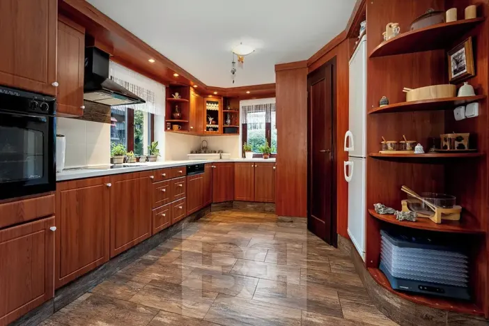 Prodej rodinného domu, Králův Dvůr, 262 m2