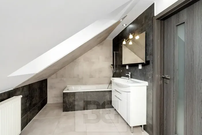 Prodej rodinného domu, Králův Dvůr, 262 m2