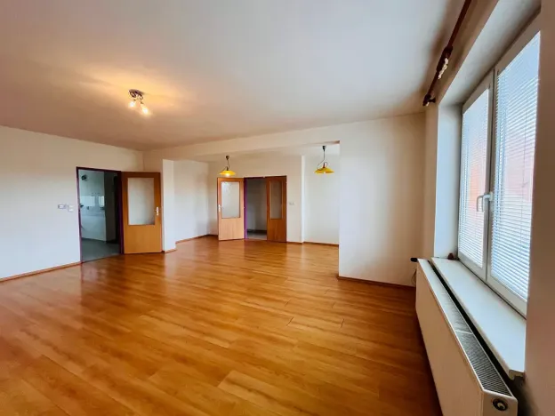 Prodej rodinného domu, Kunovice, Ve Strhanci, 260 m2
