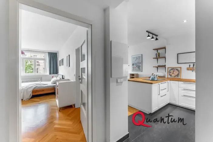 Prodej bytu 2+kk, Praha - Holešovice, Komunardů, 60 m2