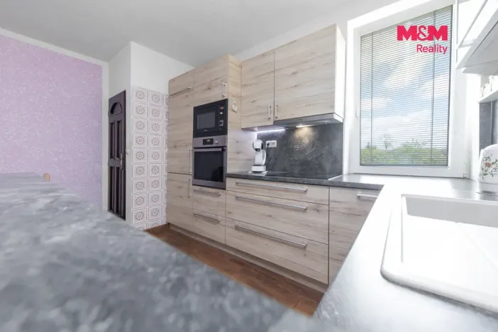 Prodej rodinného domu, Horní Loučky, 190 m2