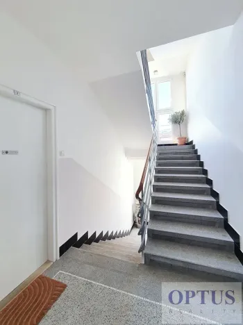 Pronájem bytu 2+kk, Praha - Podolí, Levá, 46 m2