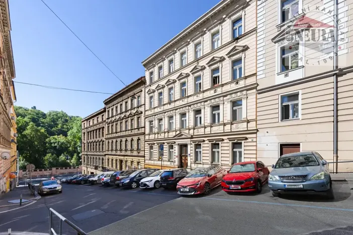 Prodej bytu 1+1, Praha - Smíchov, U Paliárky, 43 m2