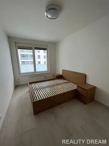 Pronájem bytu 2+kk, Praha - Stodůlky, Ferrariho, 60 m2
