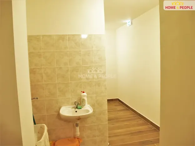 Pronájem obchodního prostoru, Chodov, Školní, 32 m2