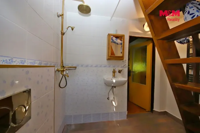 Pronájem chaty, Jenišovice, 77 m2