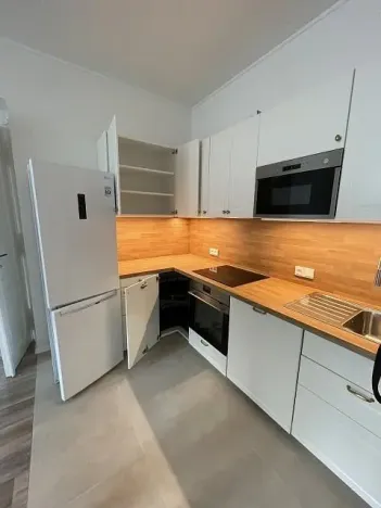 Pronájem bytu 3+kk, Praha, Bubenečská, 80 m2