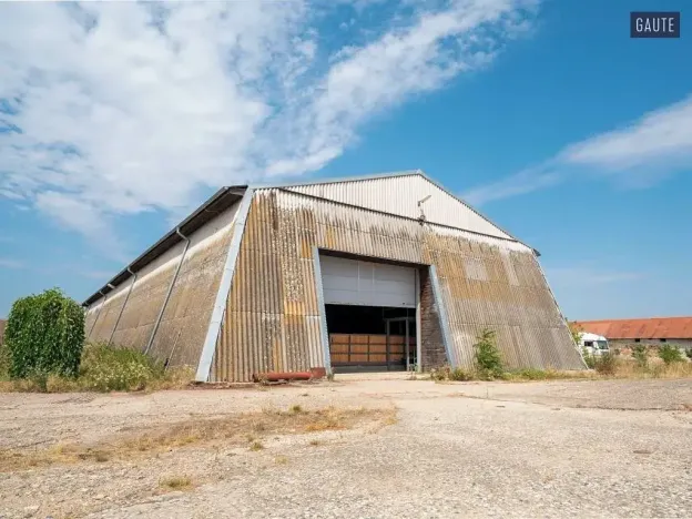 Prodej komerčního pozemku, Vlasatice, 83936 m2